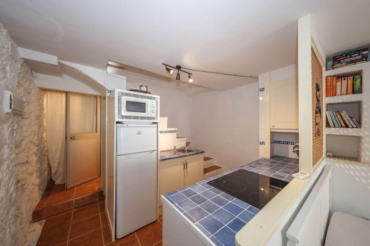 3 bedroom Townhouse for sale in Guaro - € 219,000 (Ref: 9650353)