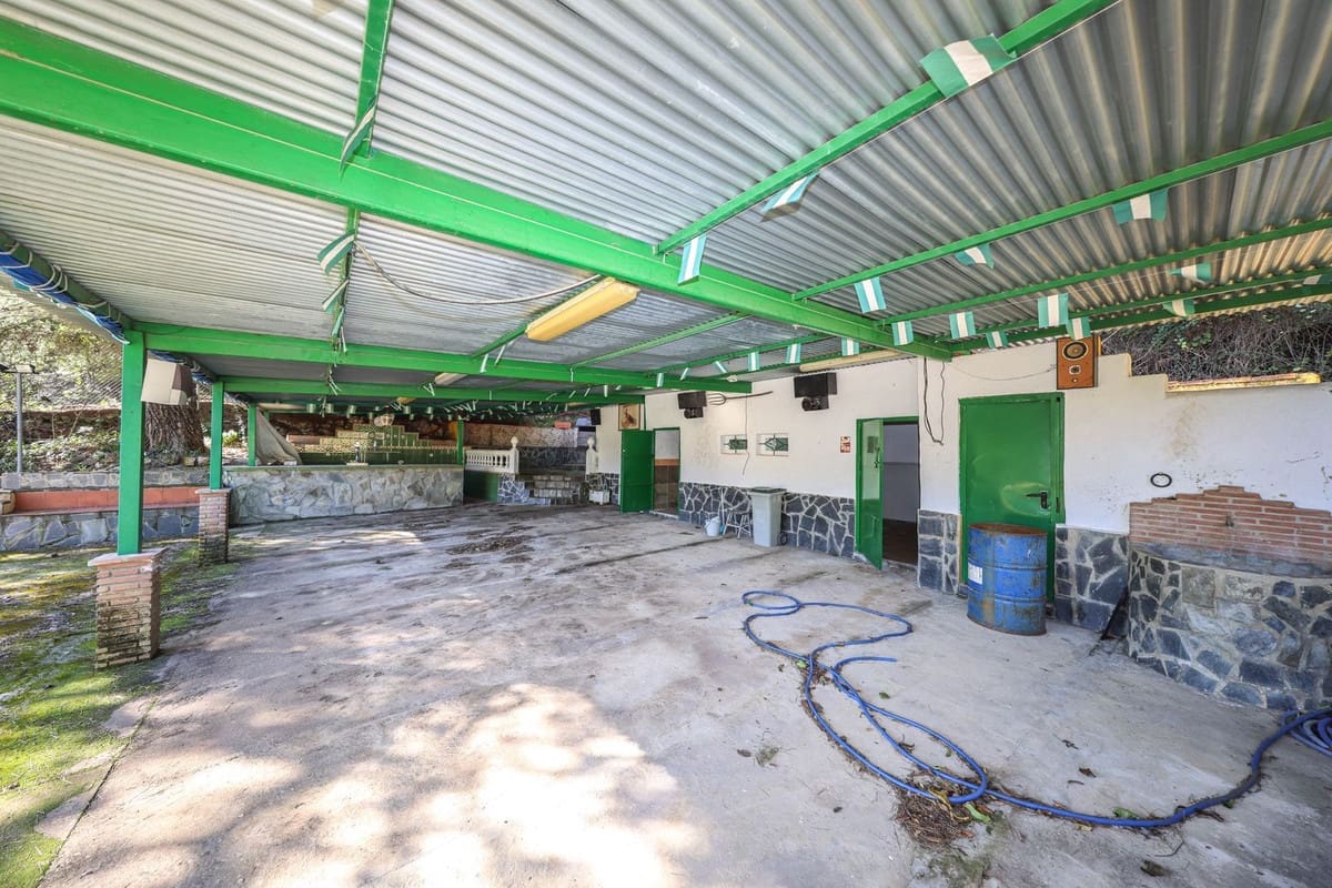 2 quarto Moradia para venda em Monda com garagem - 500 000 € (Ref: 9656500)