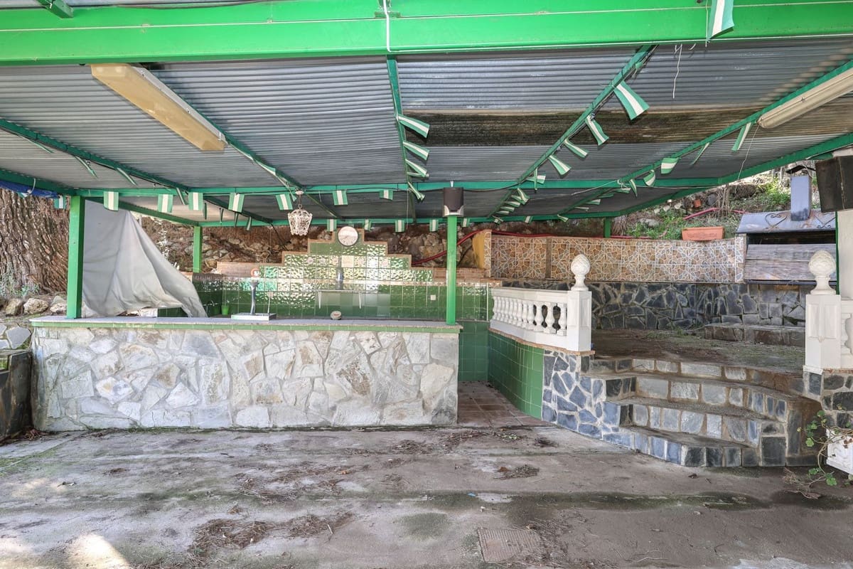 2 quarto Moradia para venda em Monda com garagem - 500 000 € (Ref: 9656500)