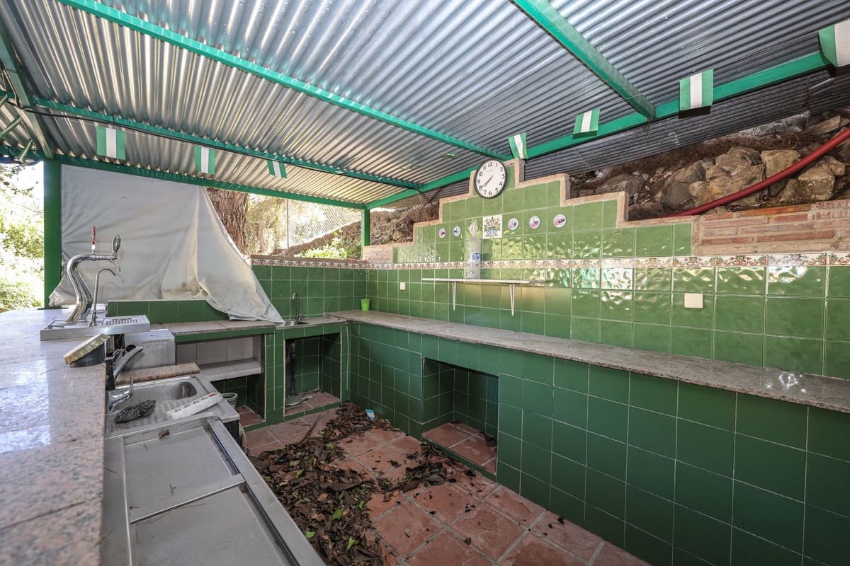 2 quarto Moradia para venda em Monda com garagem - 500 000 € (Ref: 9656500)