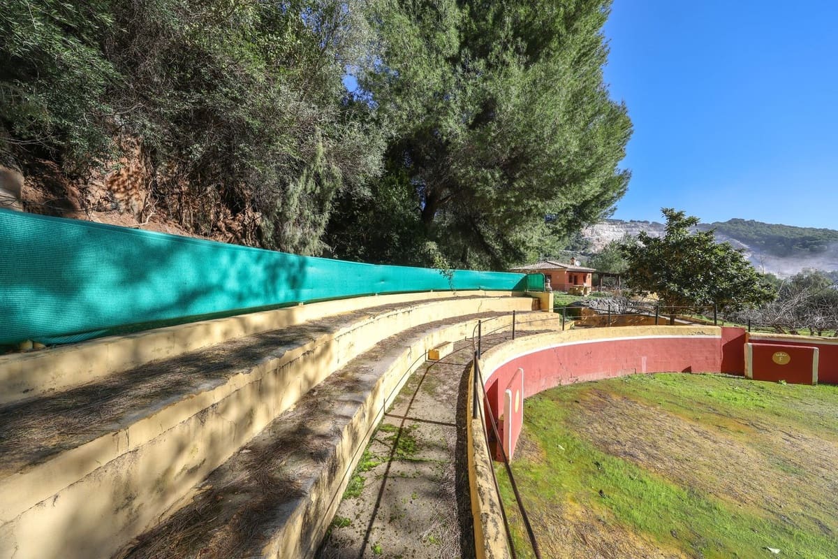 2 quarto Moradia para venda em Monda com garagem - 500 000 € (Ref: 9656500)