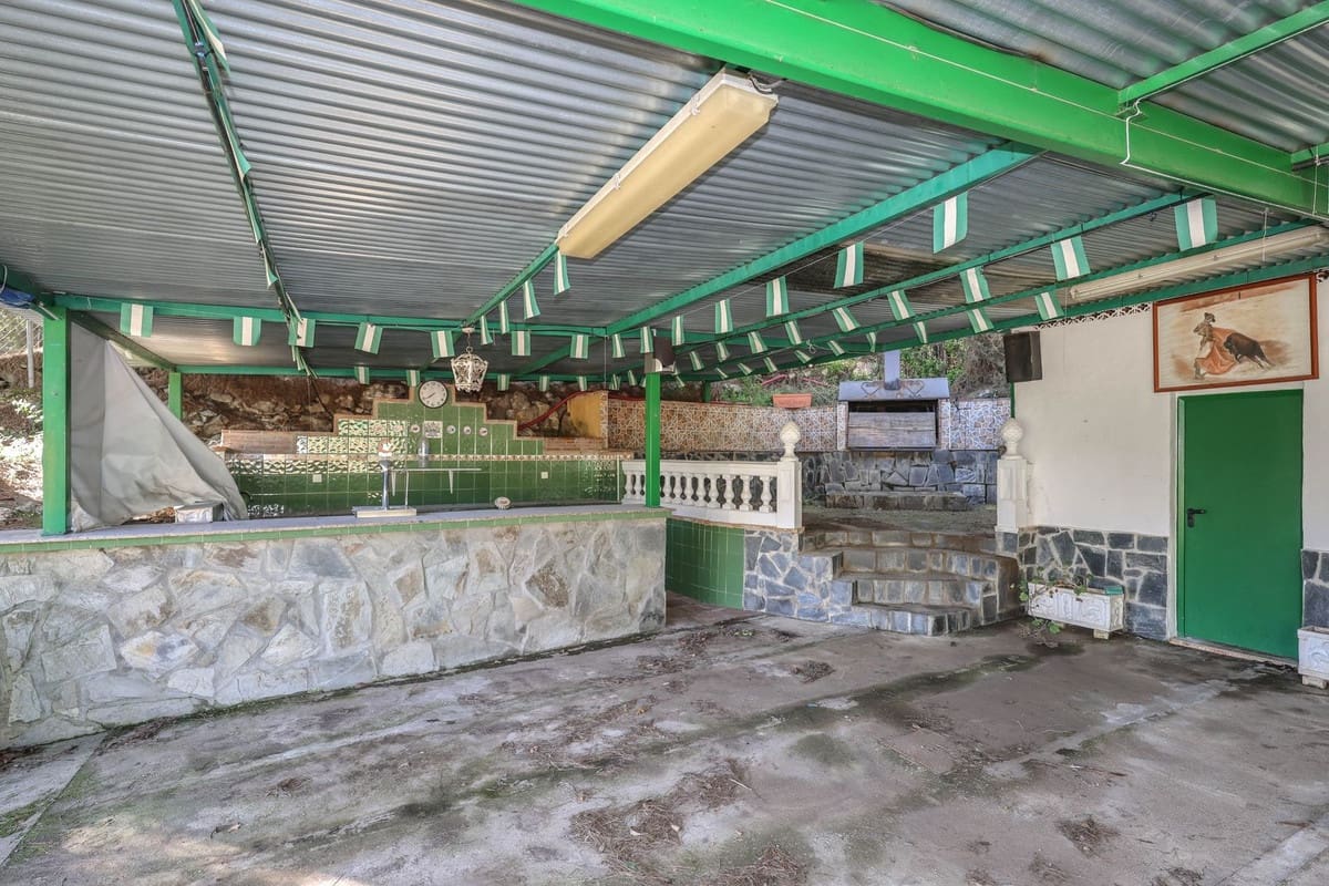 2 quarto Moradia para venda em Monda com garagem - 500 000 € (Ref: 9656500)