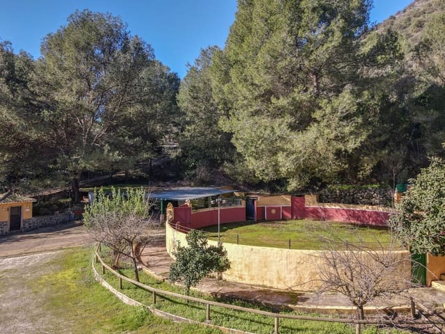 2 quarto Moradia para venda em Monda com garagem - 500 000 € (Ref: 9656500)