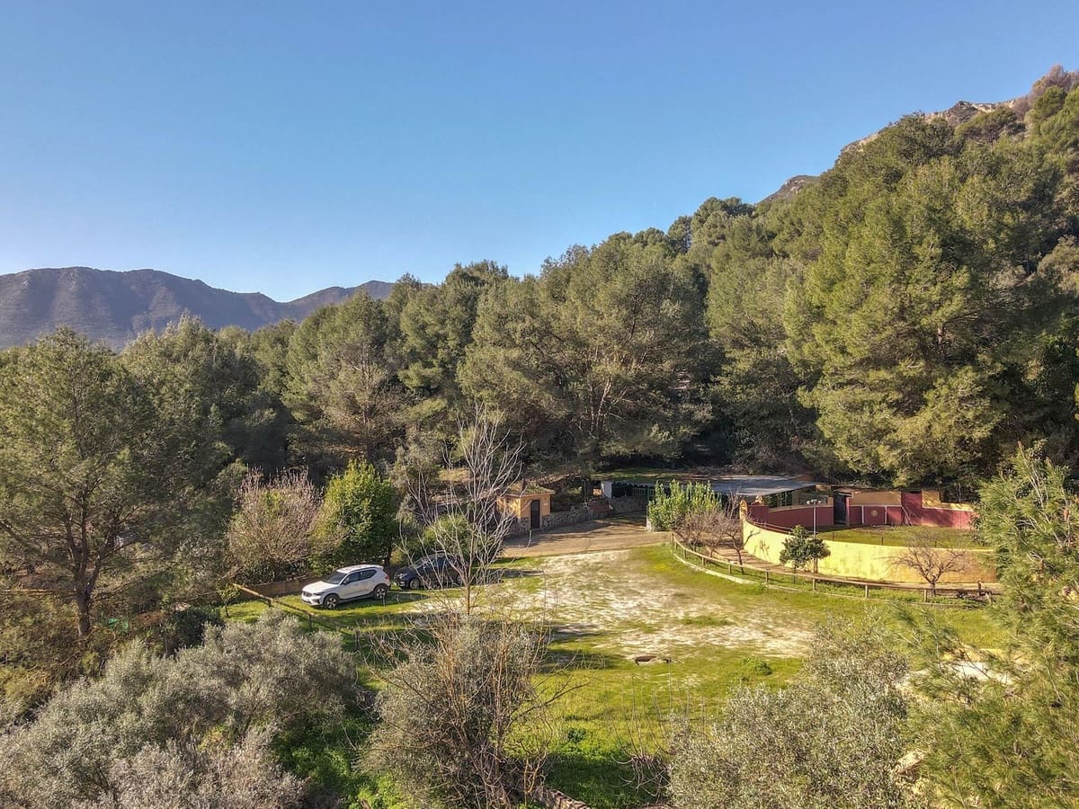 2 camera da letto Villa in vendita in Monda con garage - 500.000 € (Rif: 9656500)