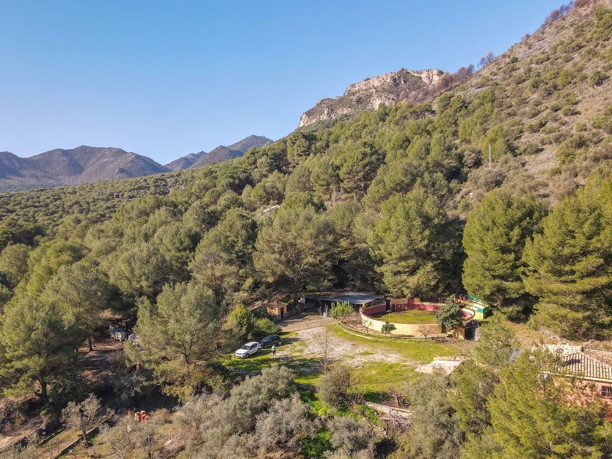 2 camera da letto Villa in vendita in Monda con garage - 500.000 € (Rif: 9656500)