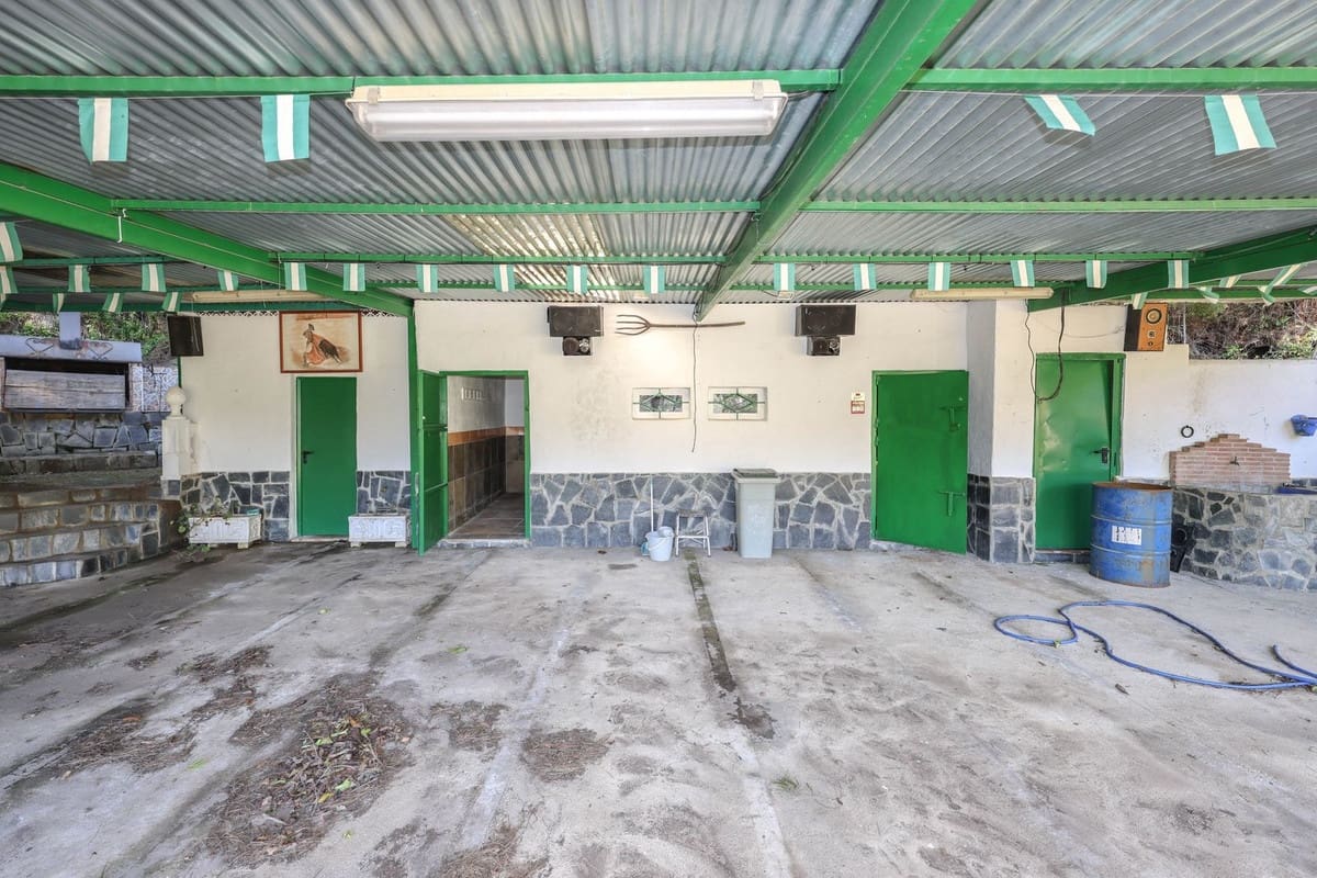 2 camera da letto Villa in vendita in Monda con garage - 500.000 € (Rif: 9656500)