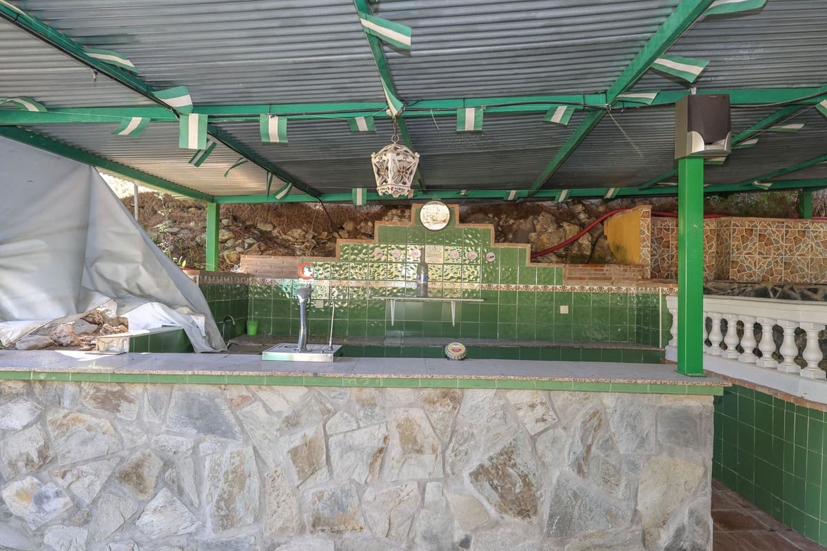 2 camera da letto Villa in vendita in Monda con garage - 500.000 € (Rif: 9656500)