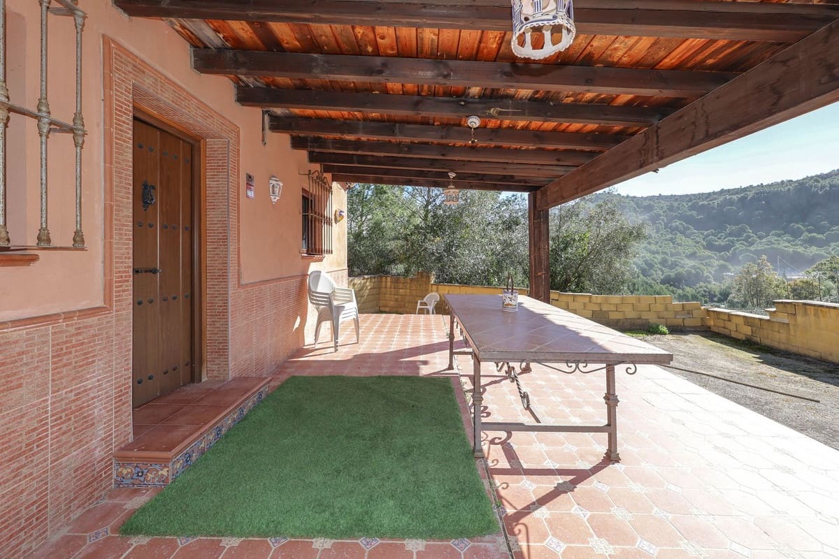 2 camera da letto Villa in vendita in Monda con garage - 500.000 € (Rif: 9656500)