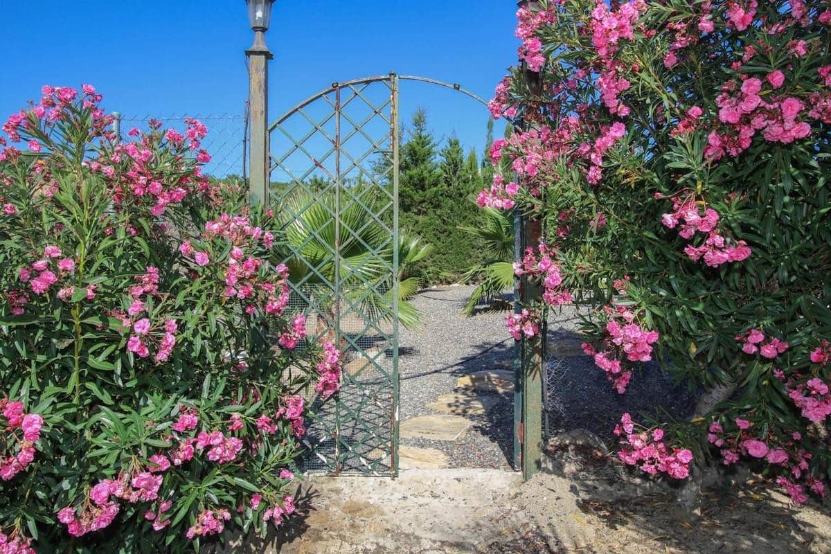 Chalet de 3 habitaciones en Pizarra en venta con garaje - 600.000 € (Ref: 9675120)