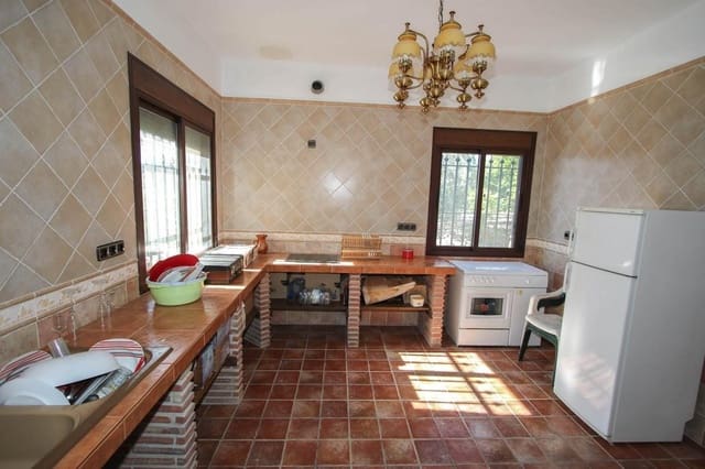 3 bedroom Villa for sale in Pizarra with garage - € 625,000 (Ref: 9675120)
