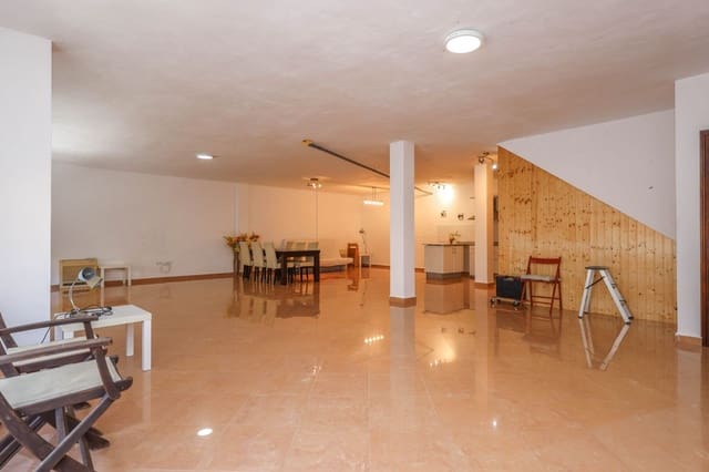 1 bedroom Townhouse for sale in Guaro with garage - € 272,000 (Ref: 9769094)