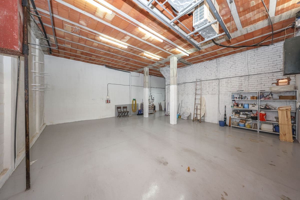 1 bedroom Townhouse for sale in Guaro with garage - € 272,000 (Ref: 9769094)