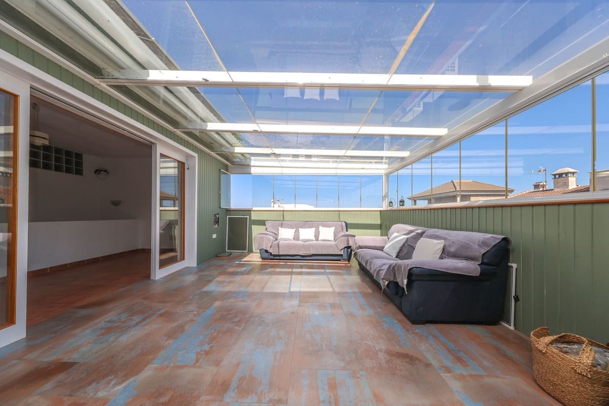 1 bedroom Townhouse for sale in Guaro with garage - € 272,000 (Ref: 9769094)