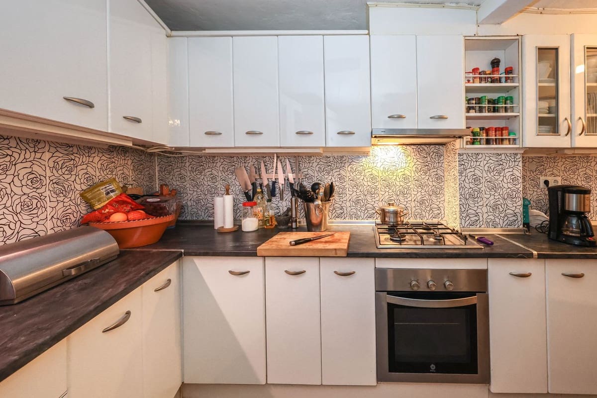 3 bedroom Townhouse for sale in Guaro with garage - € 169,000 (Ref: 9784488)