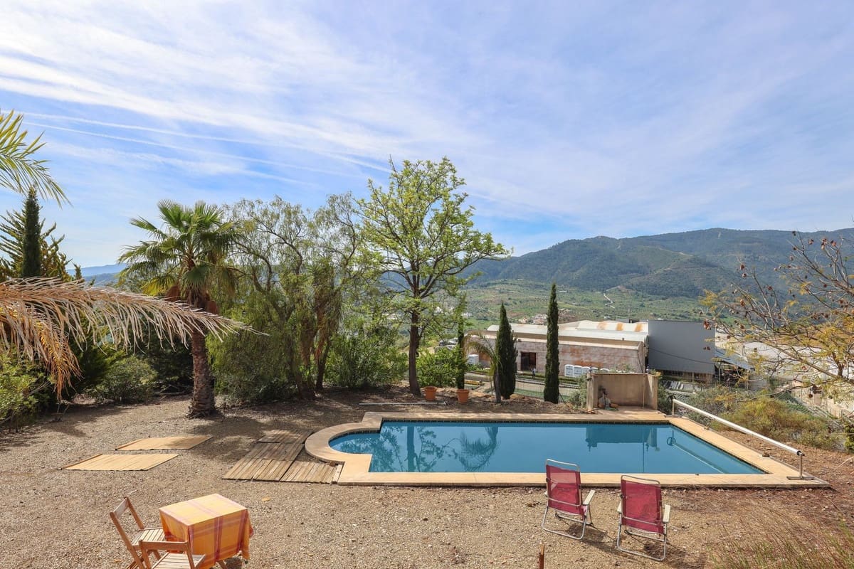 3 bedroom Villa for sale in Tolox with pool garage - € 349,000 (Ref: 9802675)