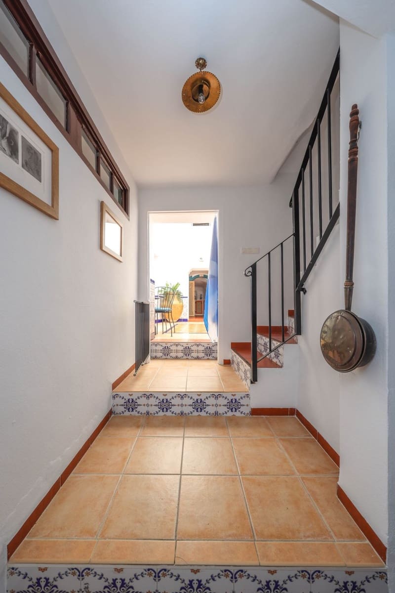 4 bedroom Townhouse for sale in Yunquera - € 140,000 (Ref: 9807019)