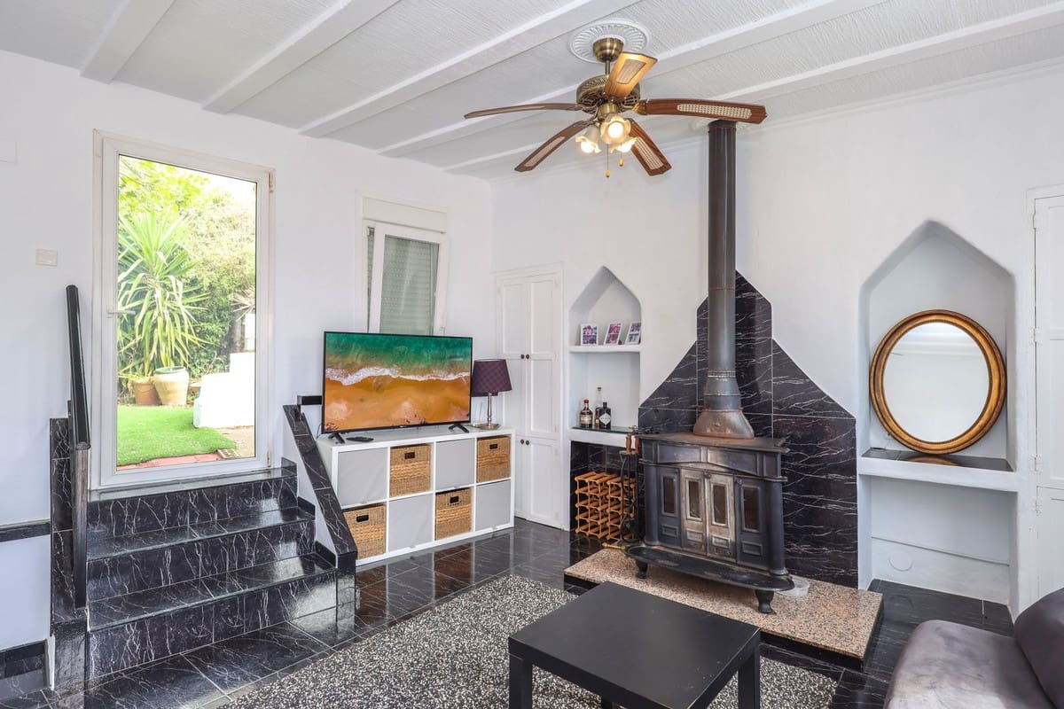 4 bedroom Townhouse for sale in Yunquera - € 140,000 (Ref: 9807019)