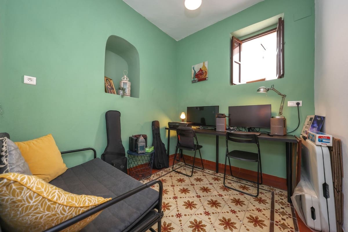 4 bedroom Townhouse for sale in Yunquera - € 140,000 (Ref: 9807019)