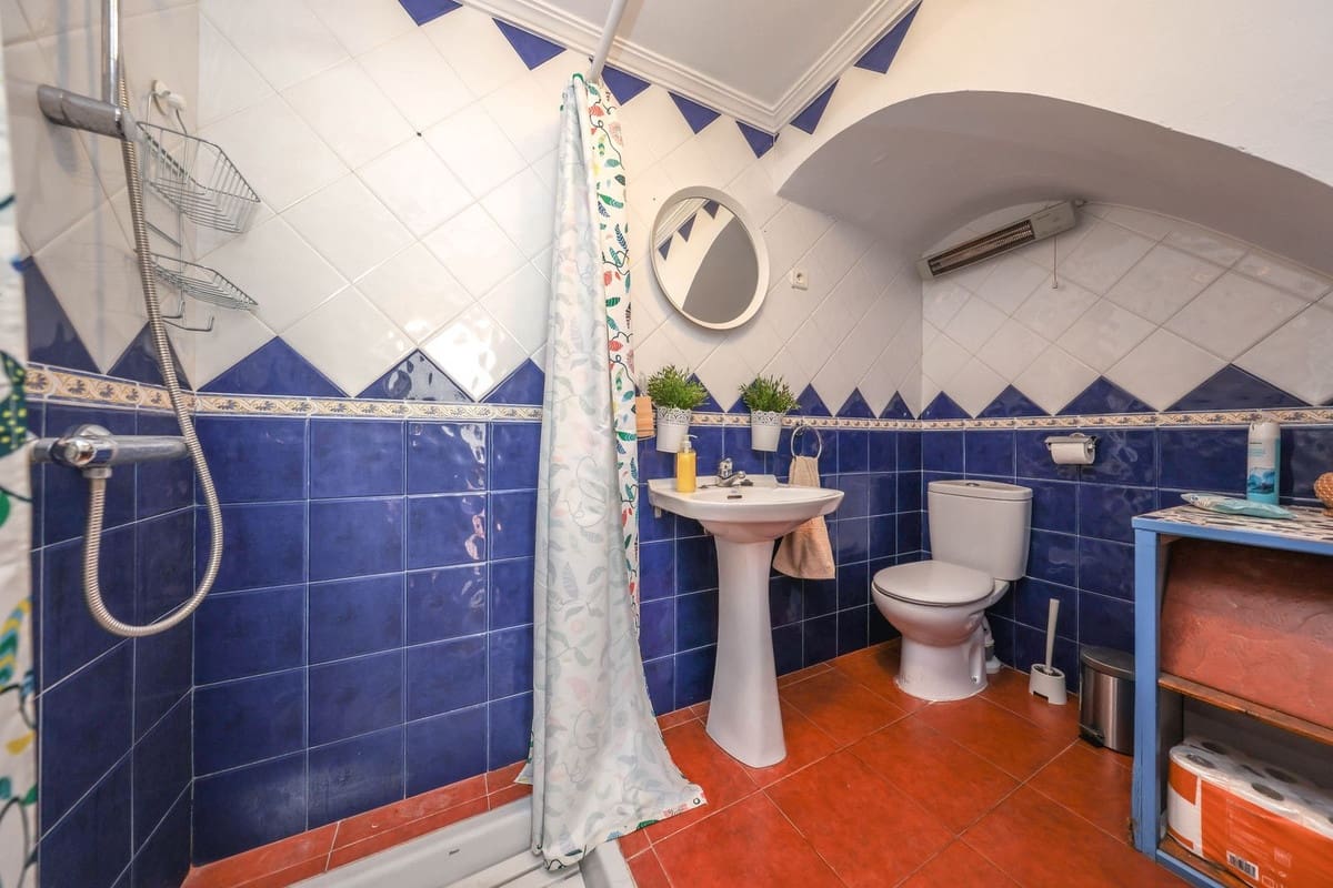 4 bedroom Townhouse for sale in Yunquera - € 140,000 (Ref: 9807019)