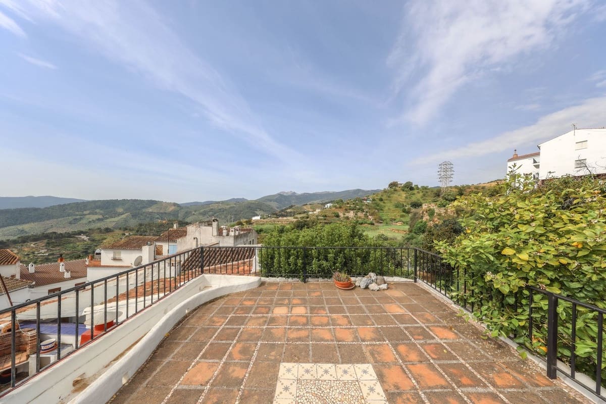 4 bedroom Townhouse for sale in Yunquera - € 140,000 (Ref: 9807019)