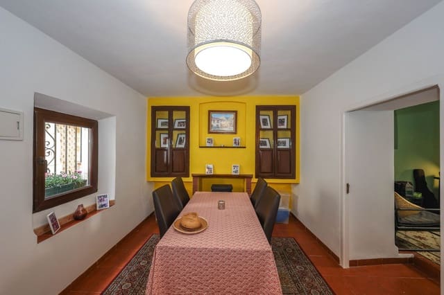 4 bedroom Townhouse for sale in Yunquera - € 140,000 (Ref: 9807019)