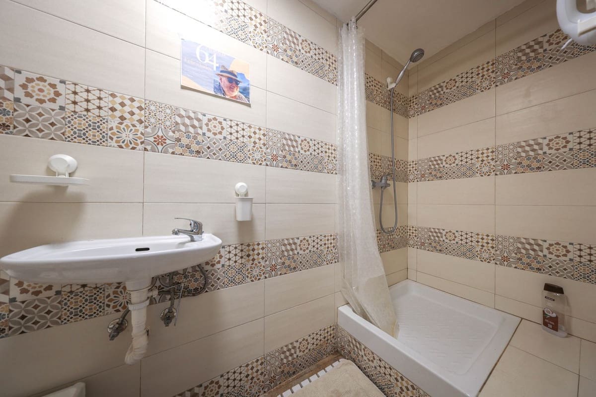 4 bedroom Townhouse for sale in Yunquera - € 140,000 (Ref: 9807019)