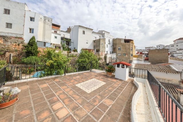 4 bedroom Townhouse for sale in Yunquera - € 140,000 (Ref: 9807019)