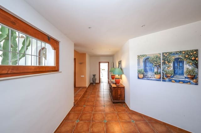 6 slaapkamer Villa te koop in Alhaurín el Grande met zwembad garage - € 1.395.000 (Ref: 9809421)