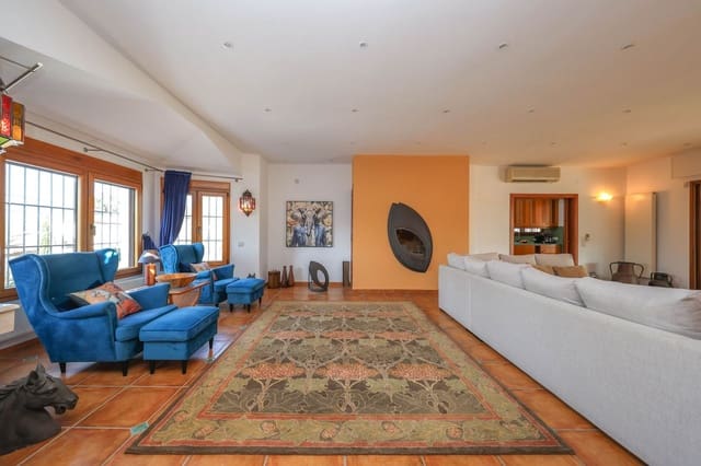 6 slaapkamer Villa te koop in Alhaurín el Grande met zwembad garage - € 1.395.000 (Ref: 9809421)