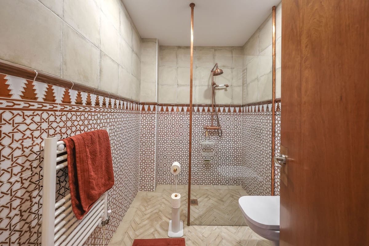 6 bedroom Villa for sale in Alhaurin el Grande with pool garage - € 1,395,000 (Ref: 9809421)