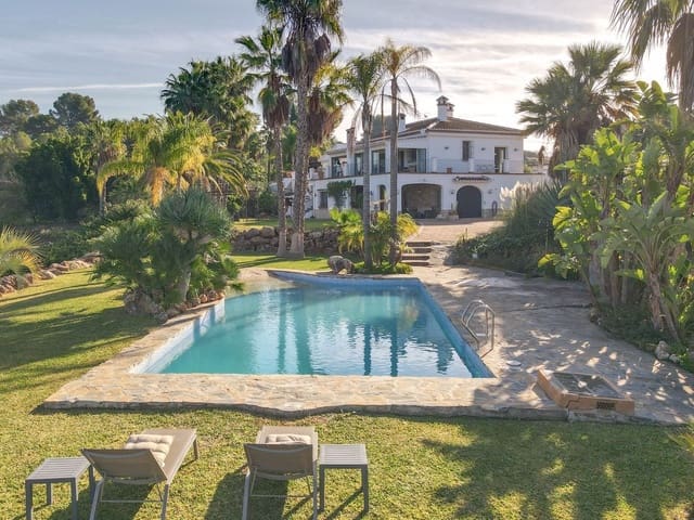 6 slaapkamer Villa te koop in Alhaurín el Grande met zwembad garage - € 1.395.000 (Ref: 9809421)