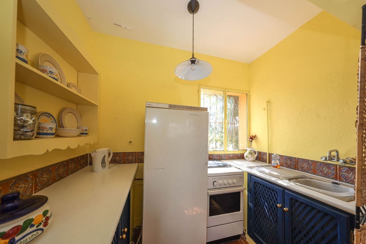 Chalet de 3 habitaciones en Coín en venta con piscina garaje - 395.000 € (Ref: 9823891)
