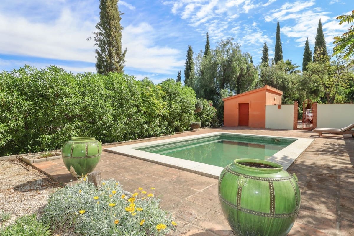 Chalet de 3 habitaciones en Coín en venta con piscina garaje - 395.000 € (Ref: 9823891)