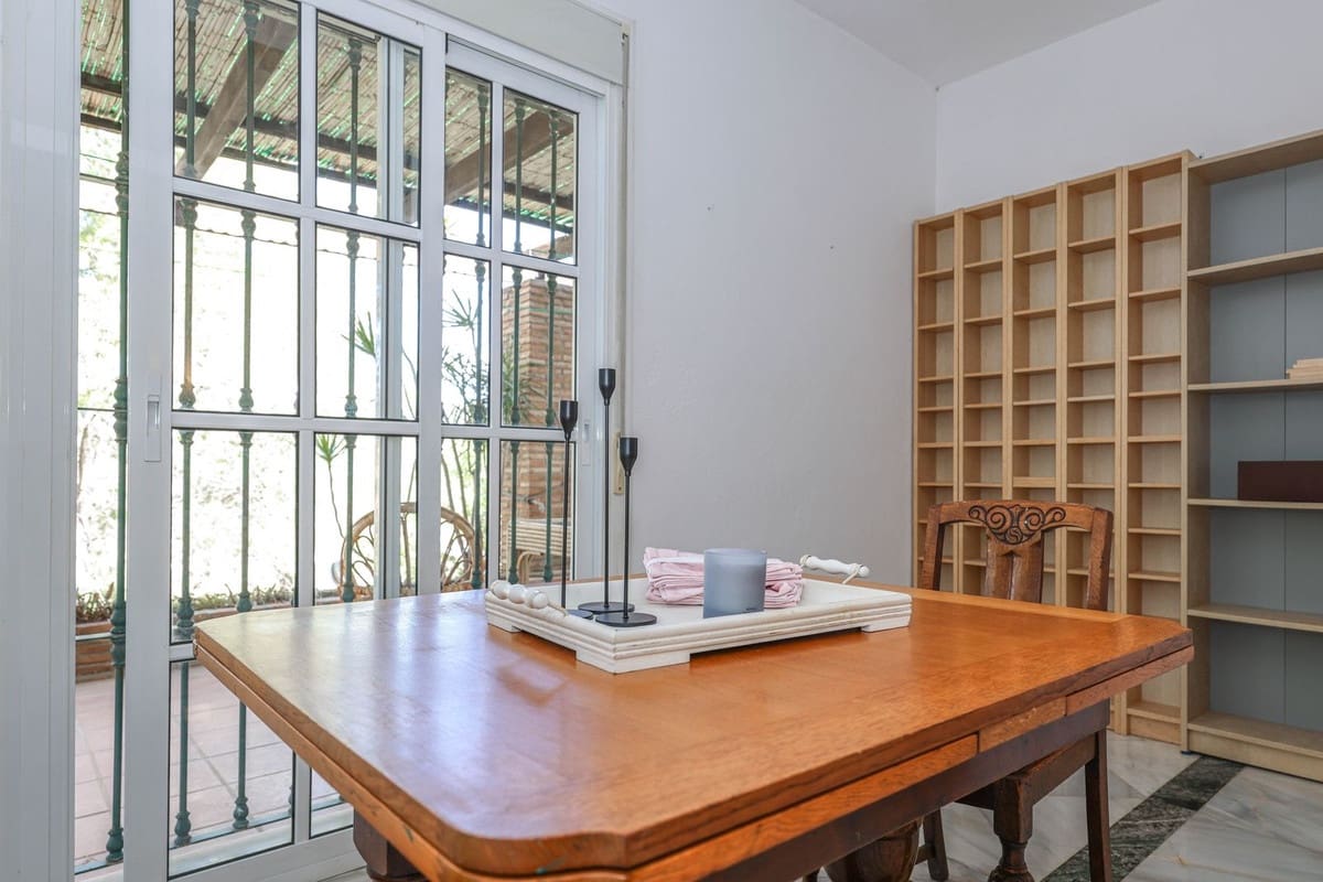 Chalet de 3 habitaciones en Coín en venta con piscina garaje - 360.000 € (Ref: 9832765)