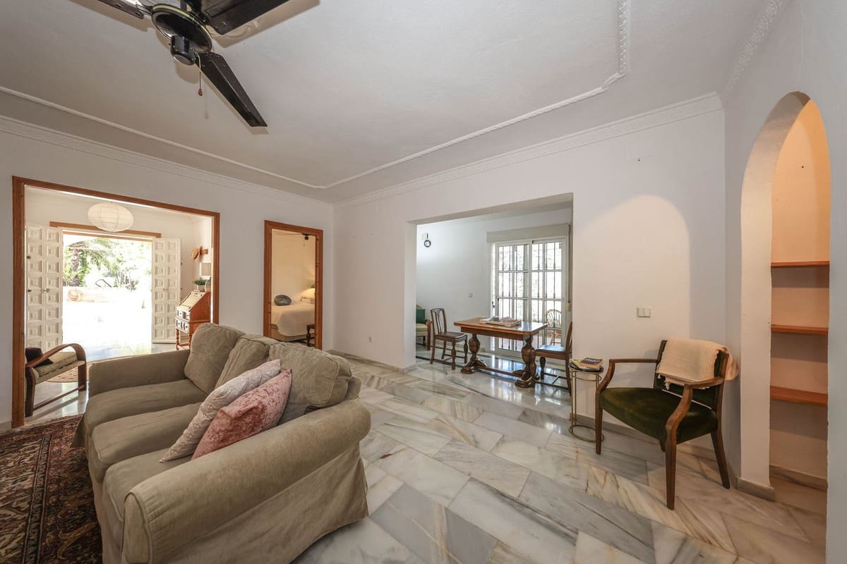 Chalet de 3 habitaciones en Coín en venta con piscina garaje - 360.000 € (Ref: 9832765)