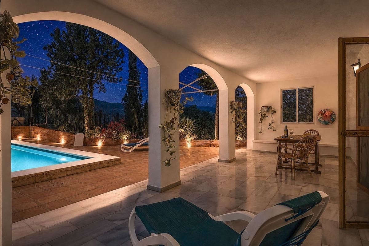 3 bedroom Villa for sale in Coin with pool garage - € 360,000 (Ref: 9832765)