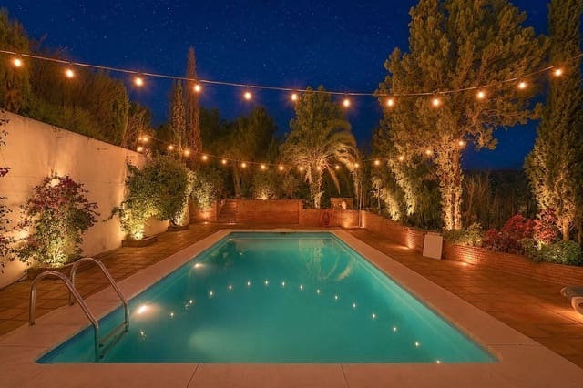 3 soveværelse Villa til salg i Coín med swimmingpool garage - € 360.000 (Ref: 9832765)