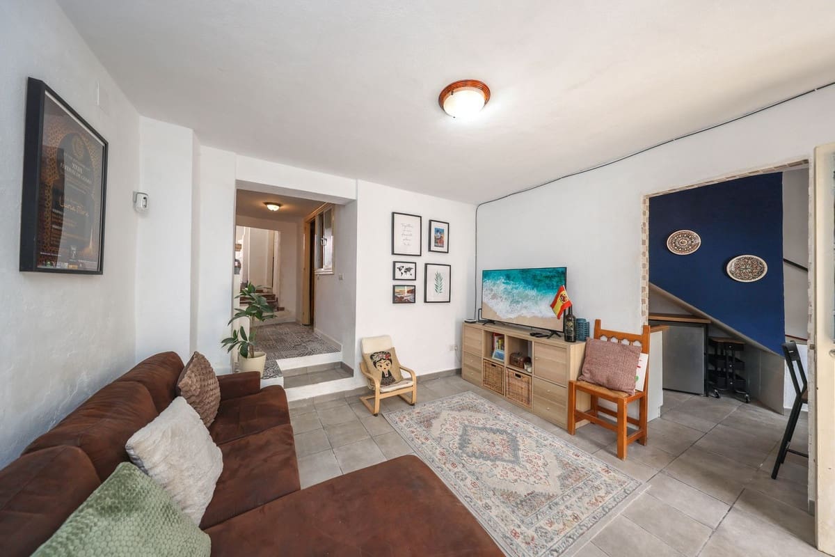 3 chambre Maison de Ville à vendre à Guaro - 170 000 € (Ref: 9850145)