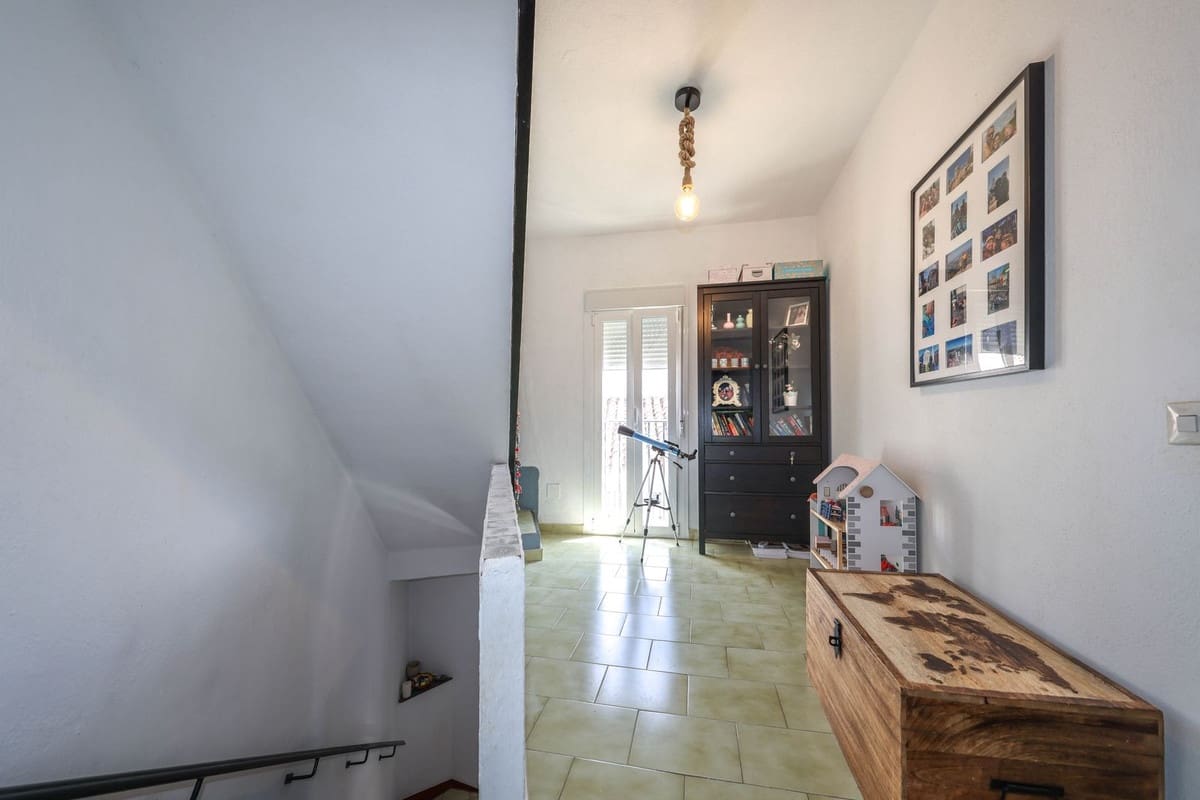 3 chambre Maison de Ville à vendre à Guaro - 170 000 € (Ref: 9850145)