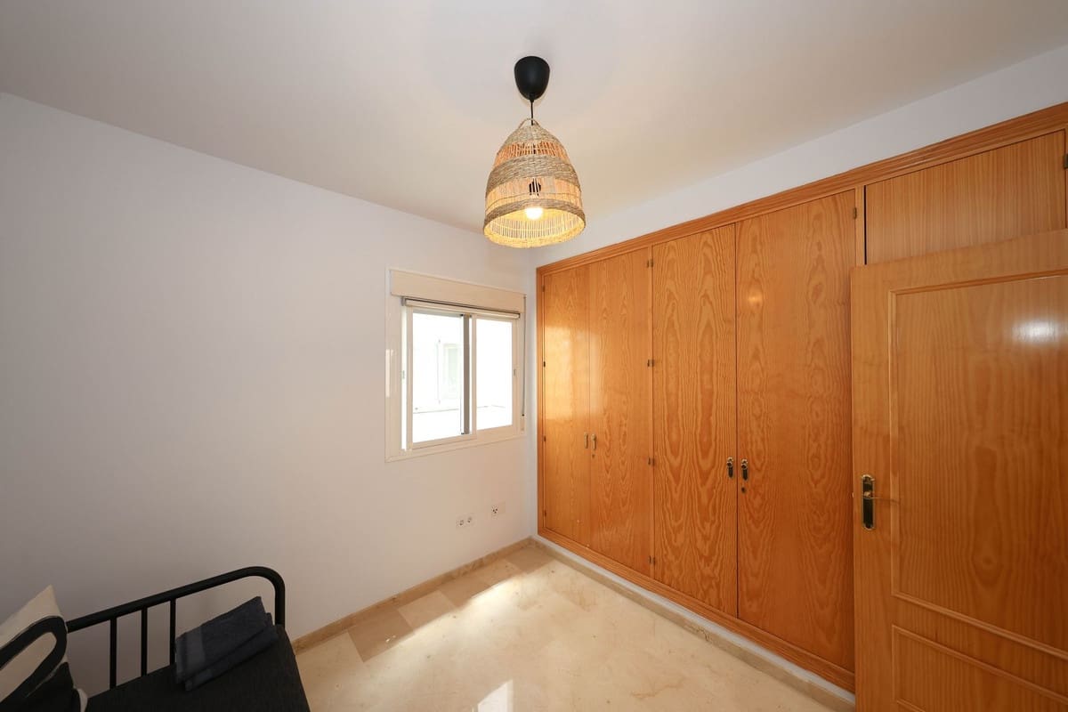2 soverom Leilighet til salgs i Alozaina med svømmebasseng garasje - € 124 900 (Ref: 9854524)