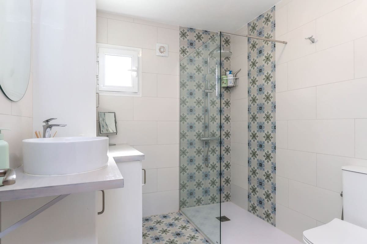 2 chambre Villa/Maison à vendre à Tolox avec garage - 344 750 € (Ref: 9866095)