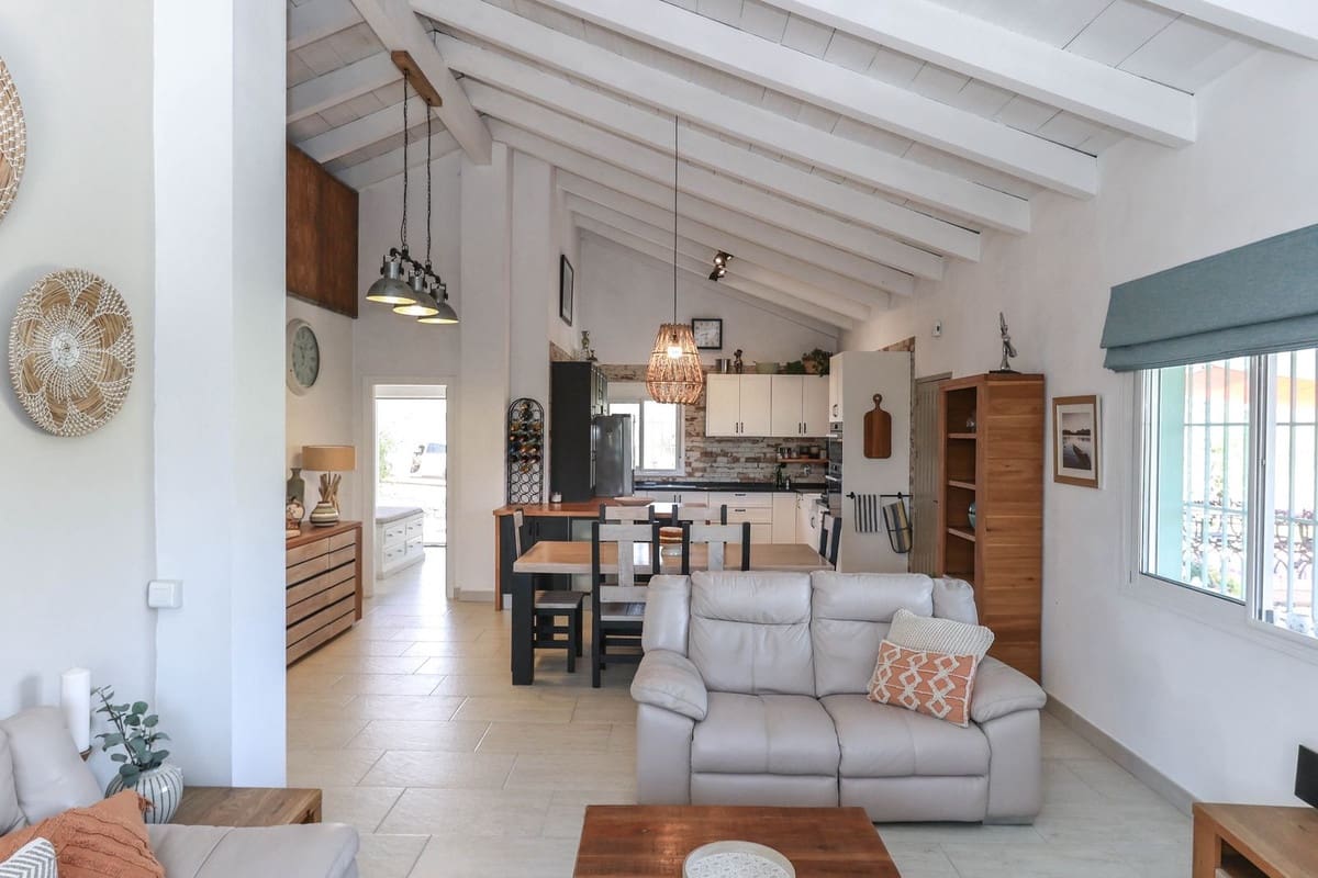 2 chambre Villa/Maison à vendre à Tolox avec garage - 344 750 € (Ref: 9866095)