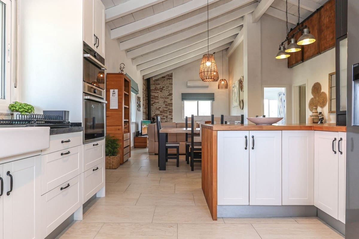 2 chambre Villa/Maison à vendre à Tolox avec garage - 344 750 € (Ref: 9866095)