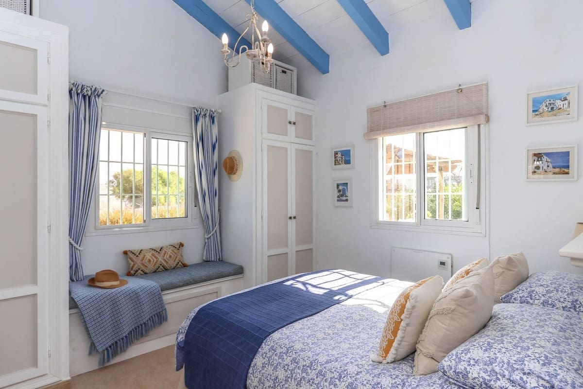 2 chambre Villa/Maison à vendre à Tolox avec garage - 344 750 € (Ref: 9866095)