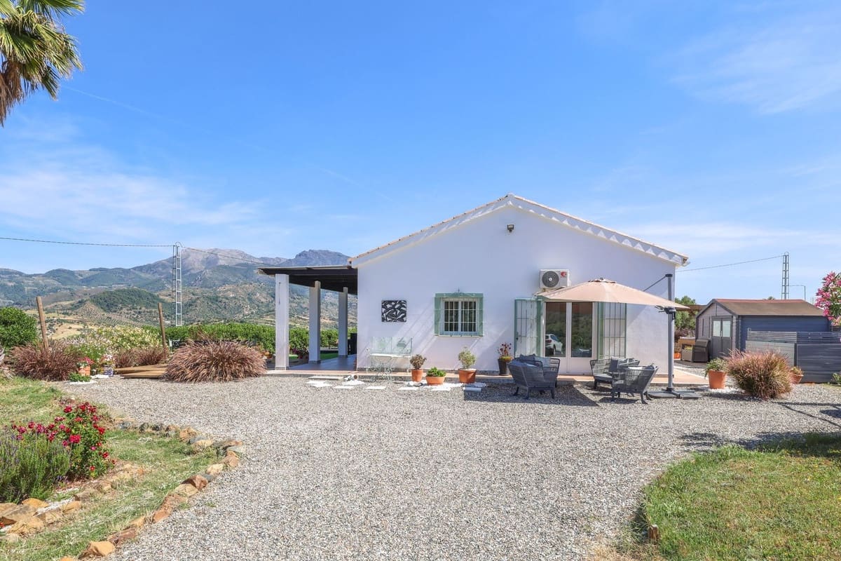 2 chambre Villa/Maison à vendre à Tolox avec garage - 344 750 € (Ref: 9866095)