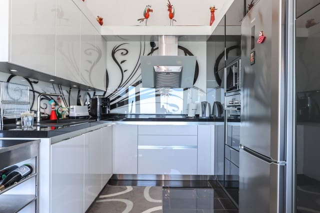 4 sypialnia Willa na sprzedaż w Monda z basenem garażem - 495 000 € (Ref: 9867479)