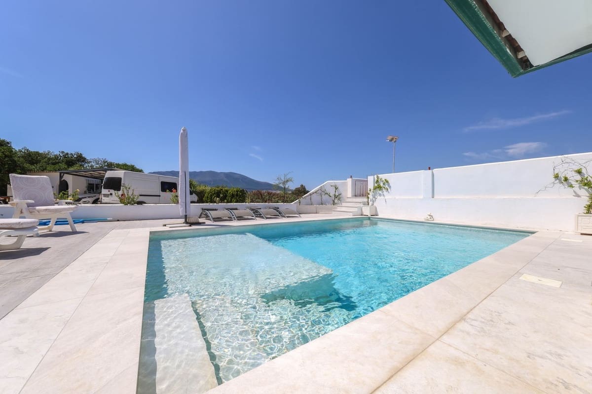 3 chambre Villa/Maison à vendre à Cartama avec piscine - 525 000 € (Ref: 9877455)
