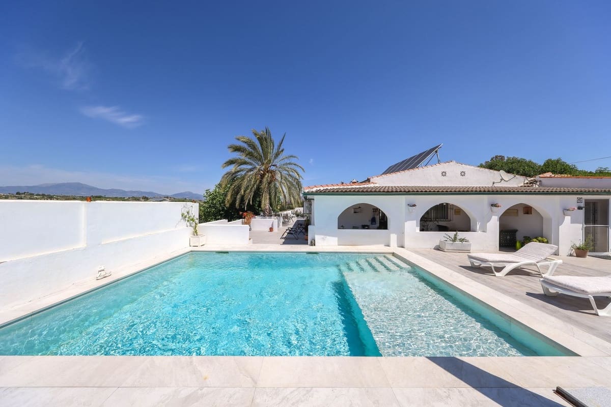 3 chambre Villa/Maison à vendre à Cartama avec piscine - 525 000 € (Ref: 9877455)