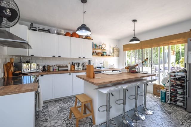 3 chambre Villa/Maison à vendre à Cártama avec piscine - 525 000 € (Ref: 9877455)