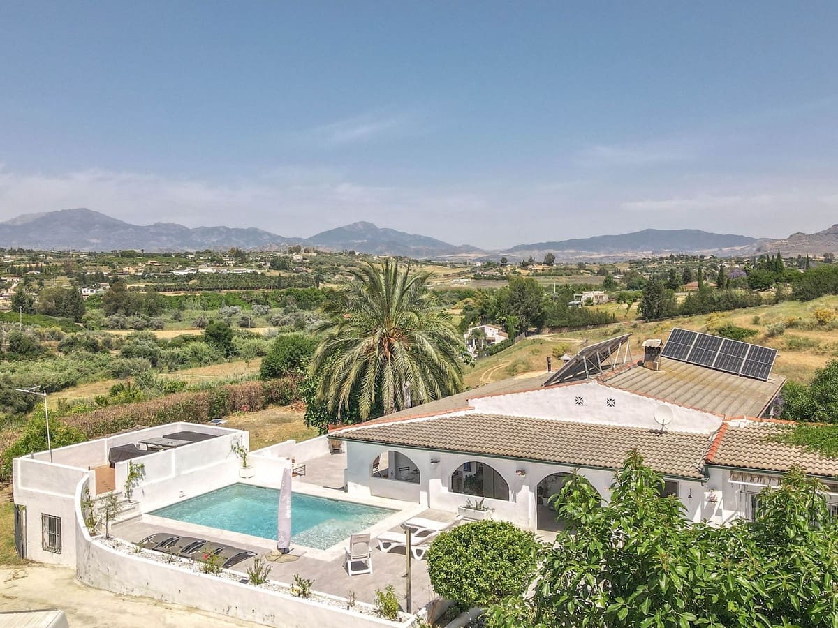 3 chambre Villa/Maison à vendre à Cartama avec piscine - 525 000 € (Ref: 9877455)